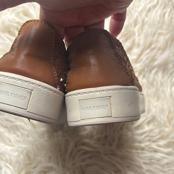 MARC FISHER - Picture 4 of 5